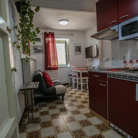 Vivere La Ciambra 3*